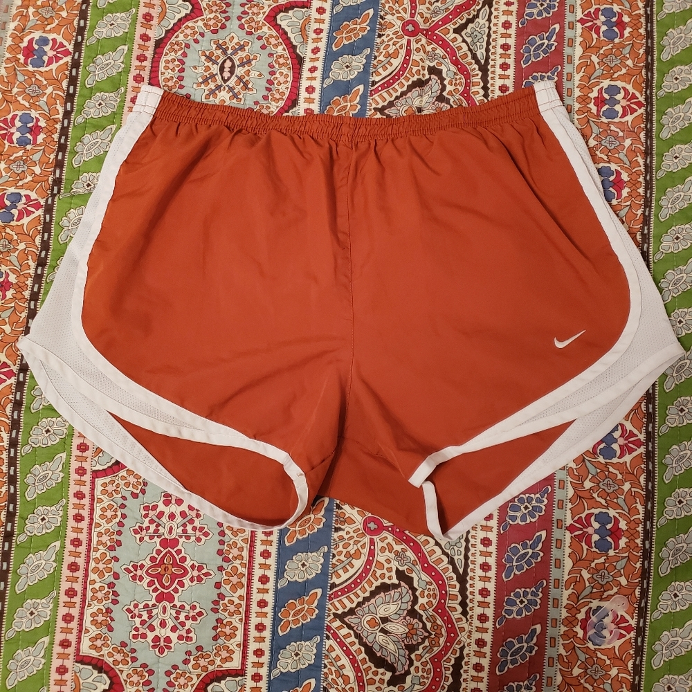 Nike Fit Dry Shorts - Medium